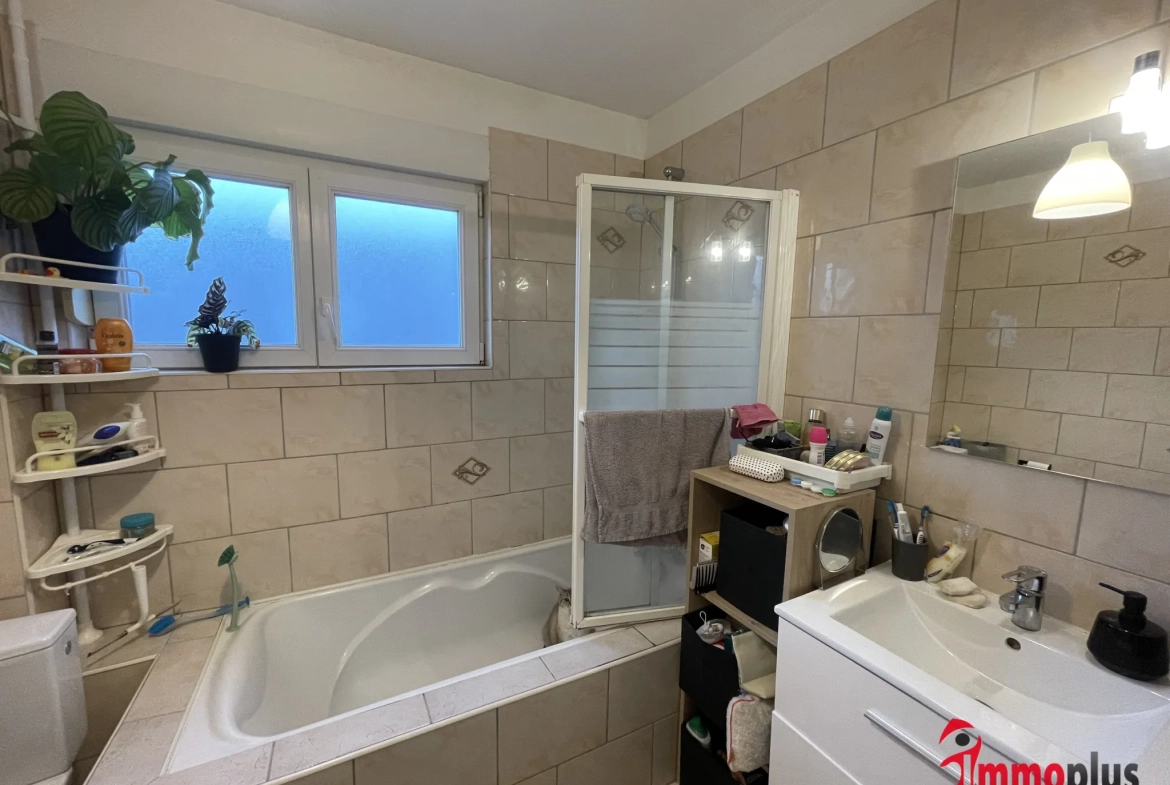 Maison mitoyenne à Pfastatt — 89,65 m², terrasse, jardin et parking privé 