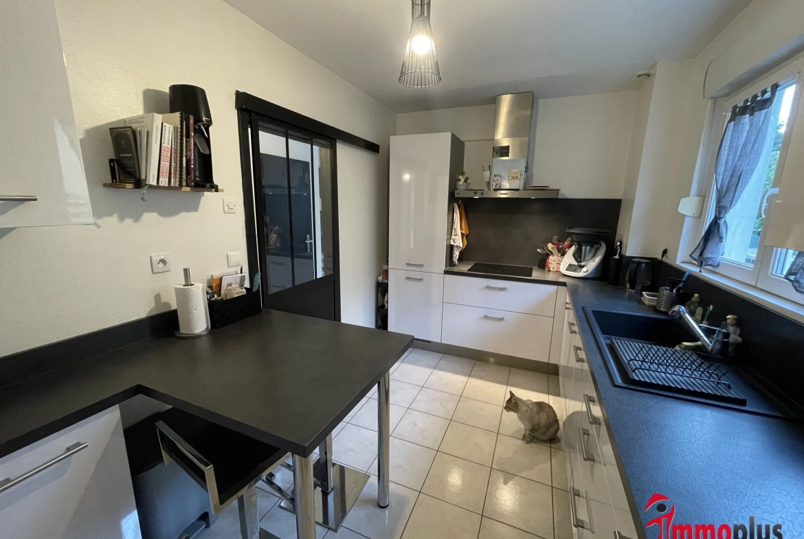 Maison mitoyenne à Pfastatt — 89,65 m², terrasse, jardin et parking privé 