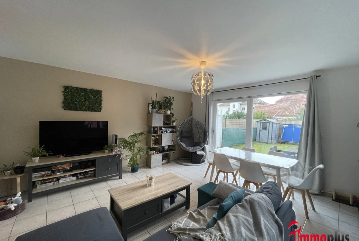 Maison mitoyenne à Pfastatt — 89,65 m², terrasse, jardin et parking privé 