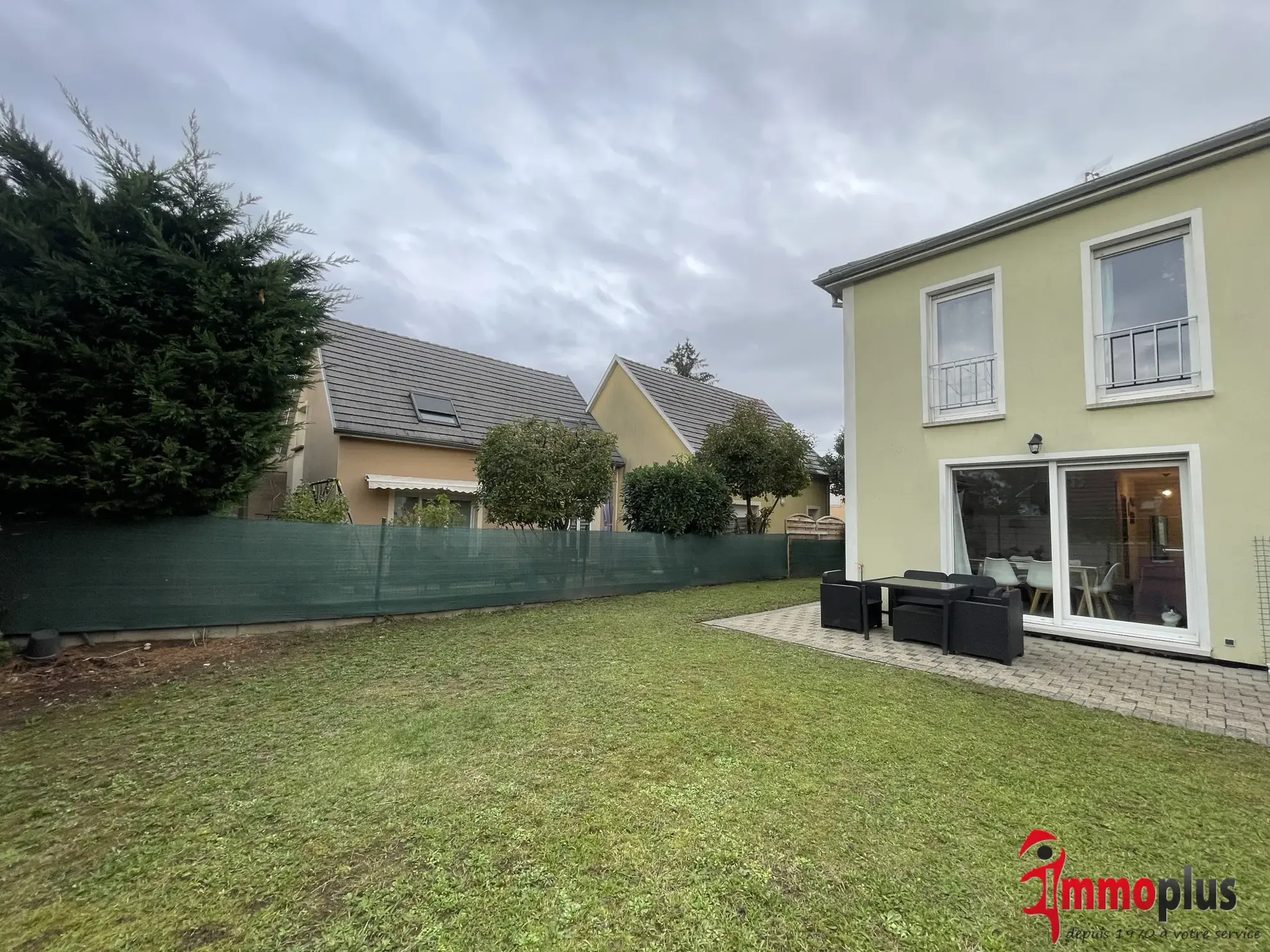 Maison mitoyenne à Pfastatt — 89,65 m², terrasse, jardin et parking privé 