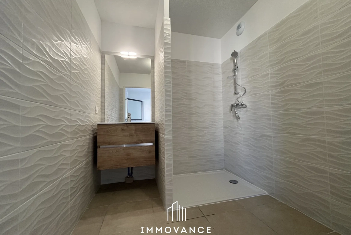 Appartement neuf 2 pièces à Castelnau-Le-Lez avec terrasse et parking 