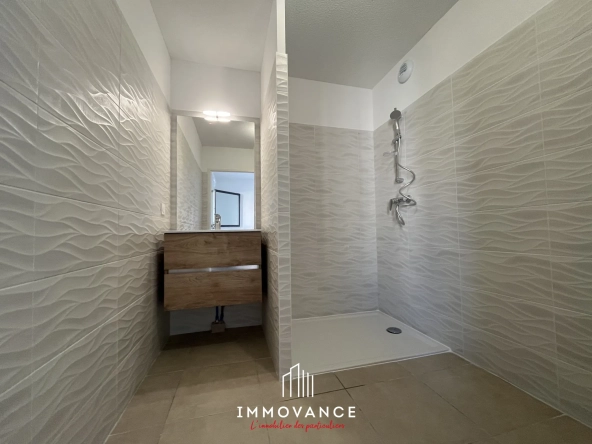 Appartement neuf 2 pièces à Castelnau-Le-Lez avec terrasse et parking 