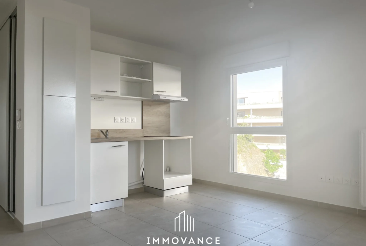 Appartement neuf 2 pièces à Castelnau-Le-Lez avec terrasse et parking 