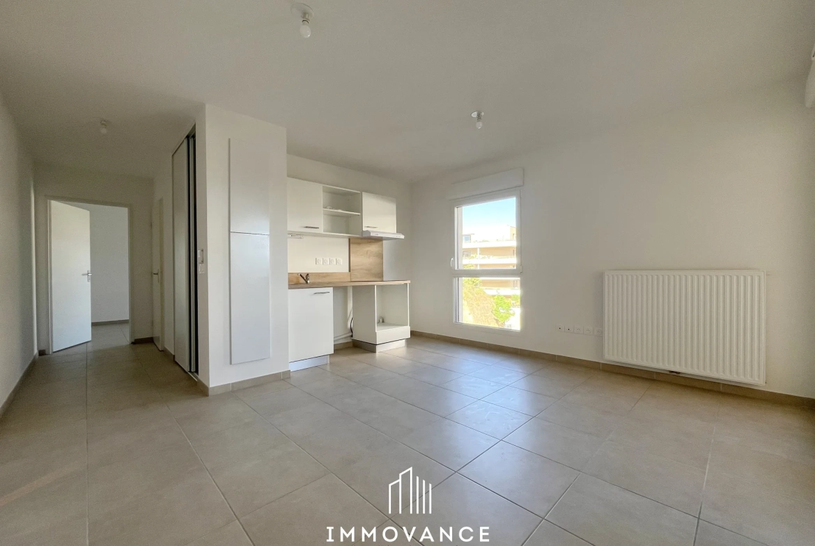 Appartement neuf 2 pièces à Castelnau-Le-Lez avec terrasse et parking 
