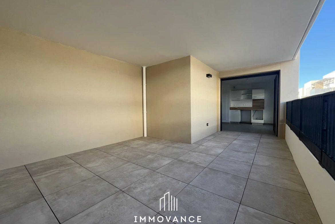 Appartement neuf 2 pièces à Castelnau-Le-Lez avec terrasse et parking 