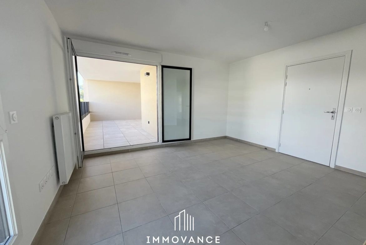 Appartement neuf 2 pièces à Castelnau-Le-Lez avec terrasse et parking 
