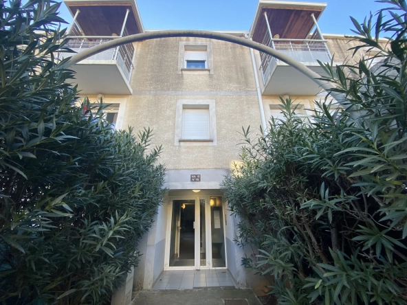 Appartement 3 pièces rénové de 56 m² à Lunel Nord avec balcon et parking