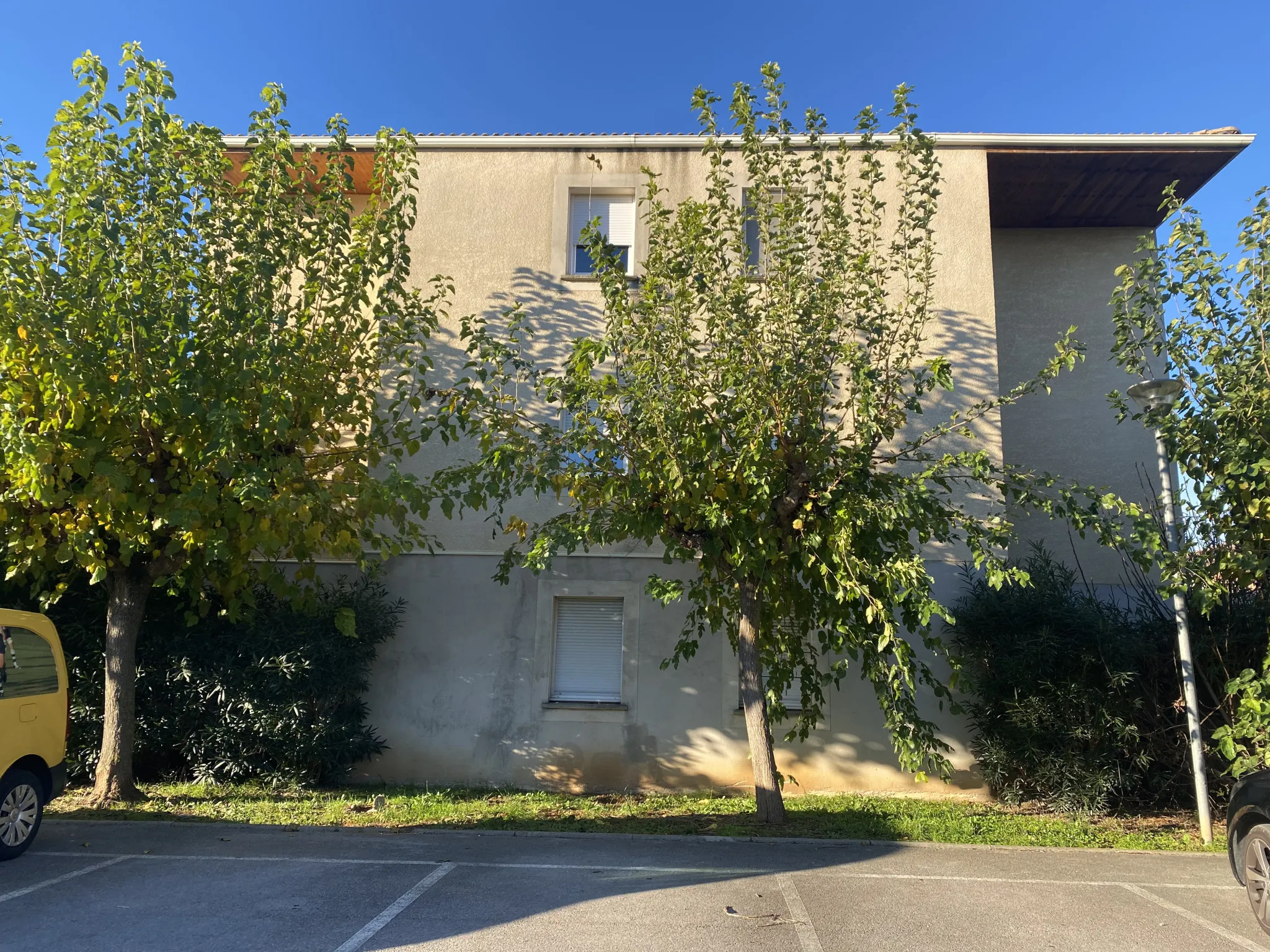 Appartement 3 pièces rénové de 56 m² à Lunel Nord avec balcon et parking 