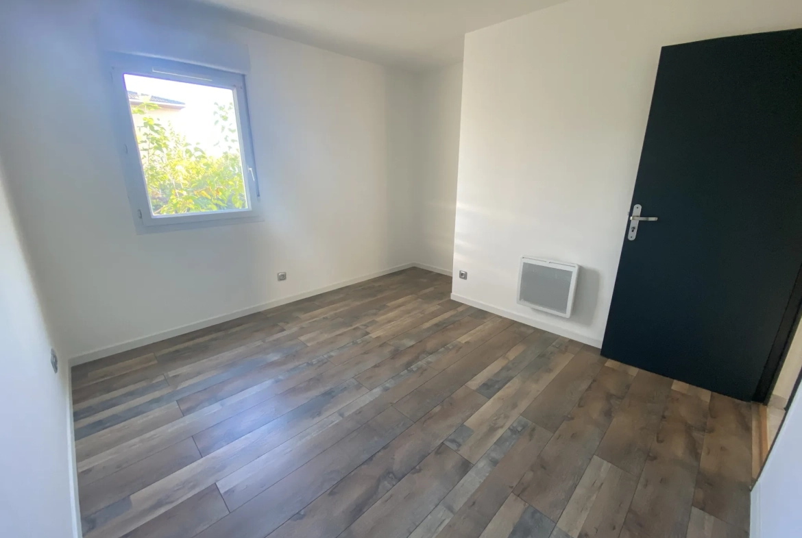 Appartement 3 pièces rénové de 56 m² à Lunel Nord avec balcon et parking 