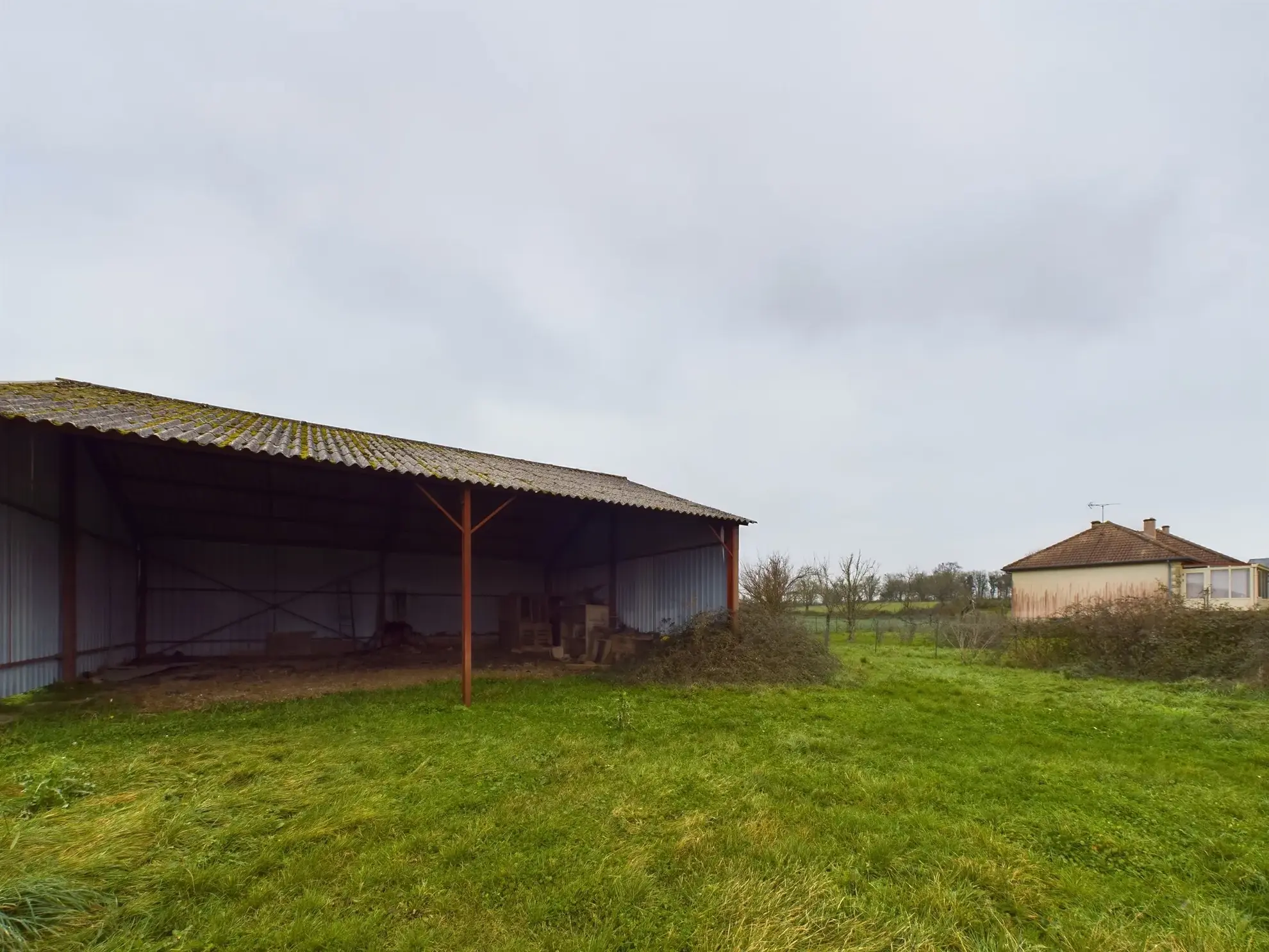 Belle maison de 127,7 m² avec terrain spacieux à Tintury 