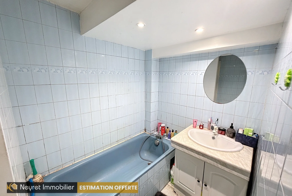 Maison de 152 m2 avec deux appartements à Rive de Gier – Grand Pont 
