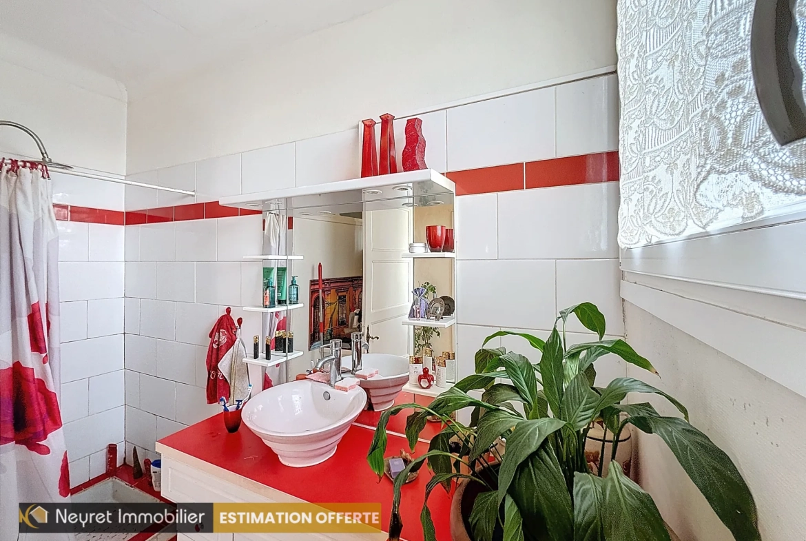 Maison de 152 m2 avec deux appartements à Rive de Gier – Grand Pont 