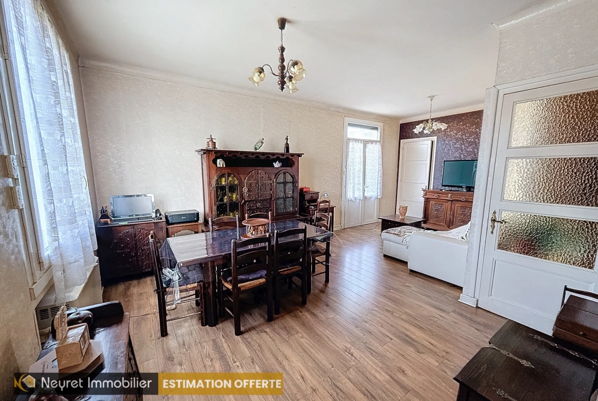 Maison de 152 m2 avec deux appartements à Rive de Gier – Grand Pont 