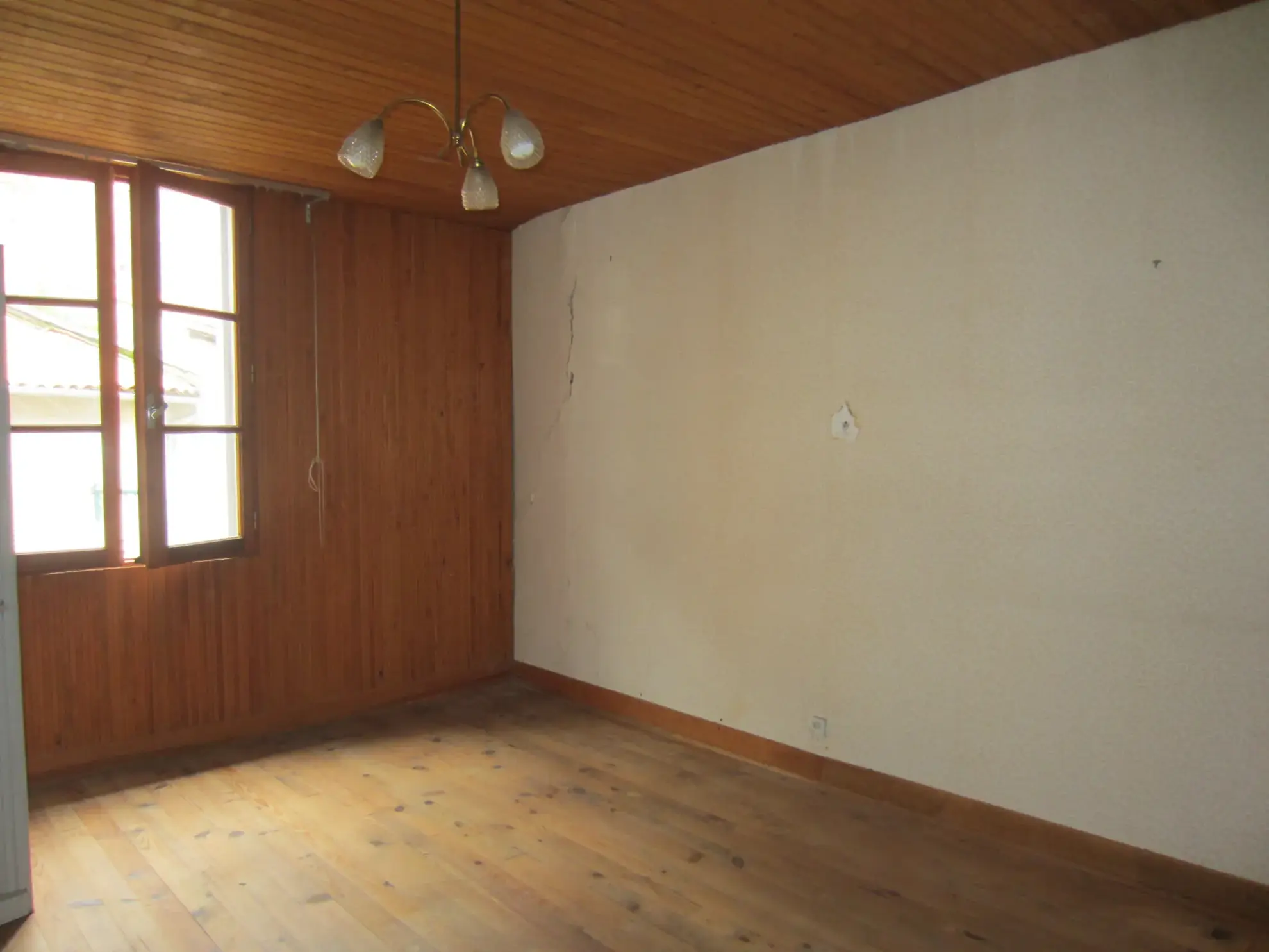 Maison médiévale avec colombages et potentiel de rénovation à Lezat sur le Léze 