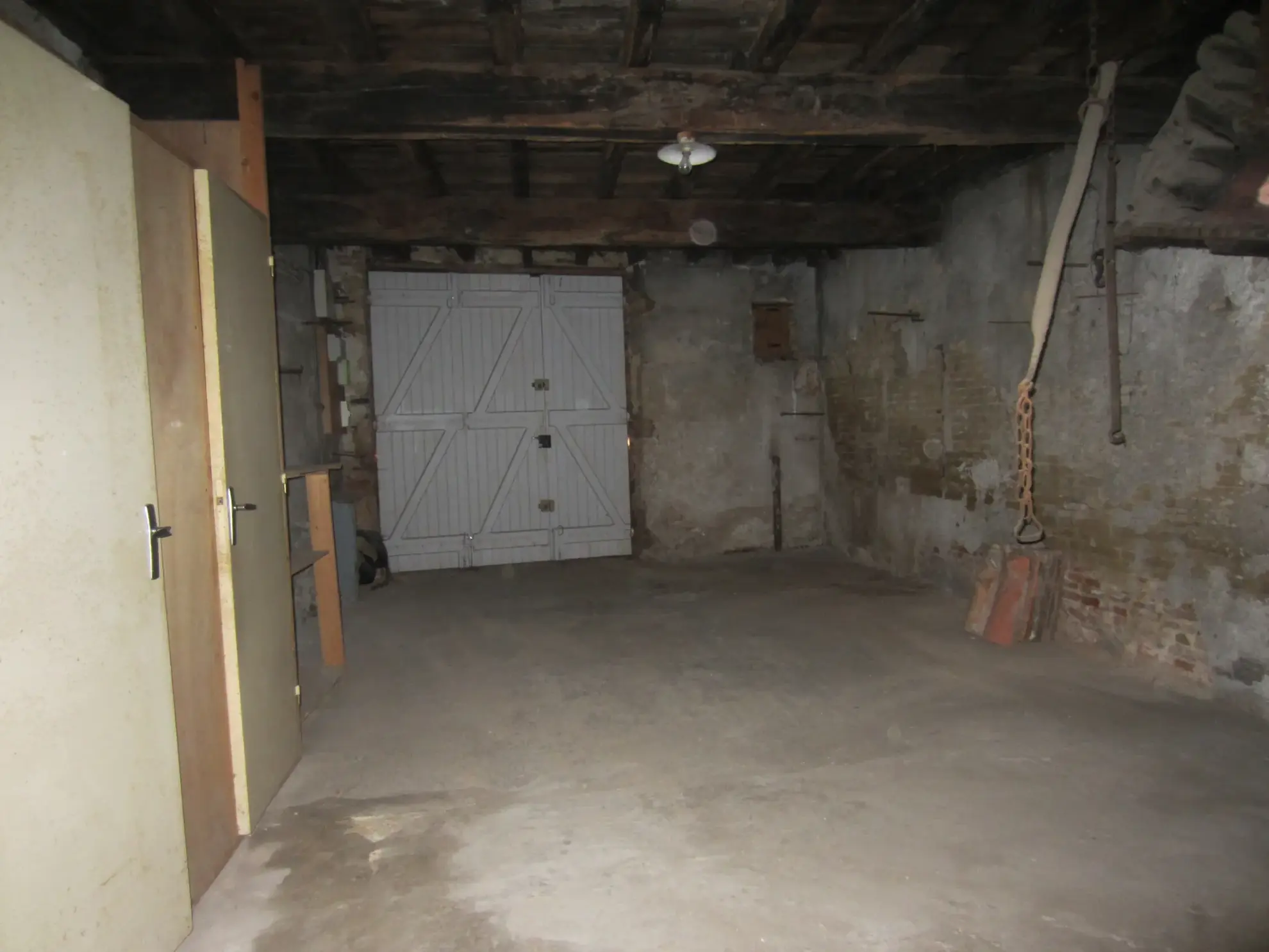 Maison médiévale avec colombages et potentiel de rénovation à Lezat sur le Léze 