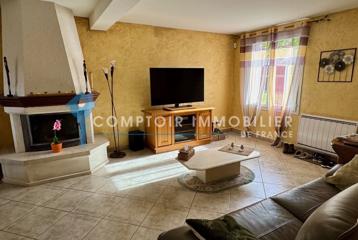 À vendre pavillon de 89 m² à Villabé, proche RER et écoles, jardin paysagé 