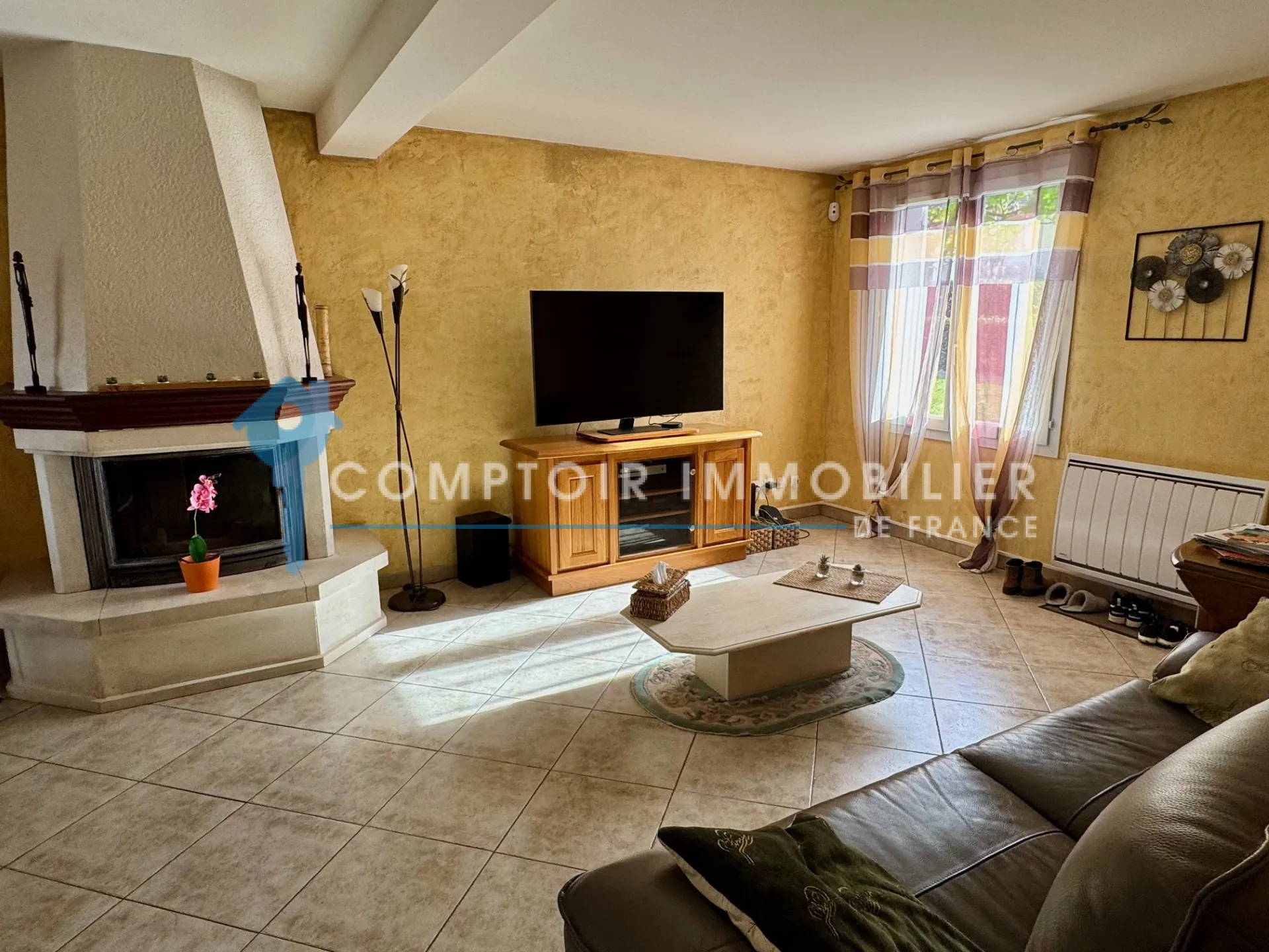 À vendre pavillon de 89 m² à Villabé, proche RER et écoles, jardin paysagé 