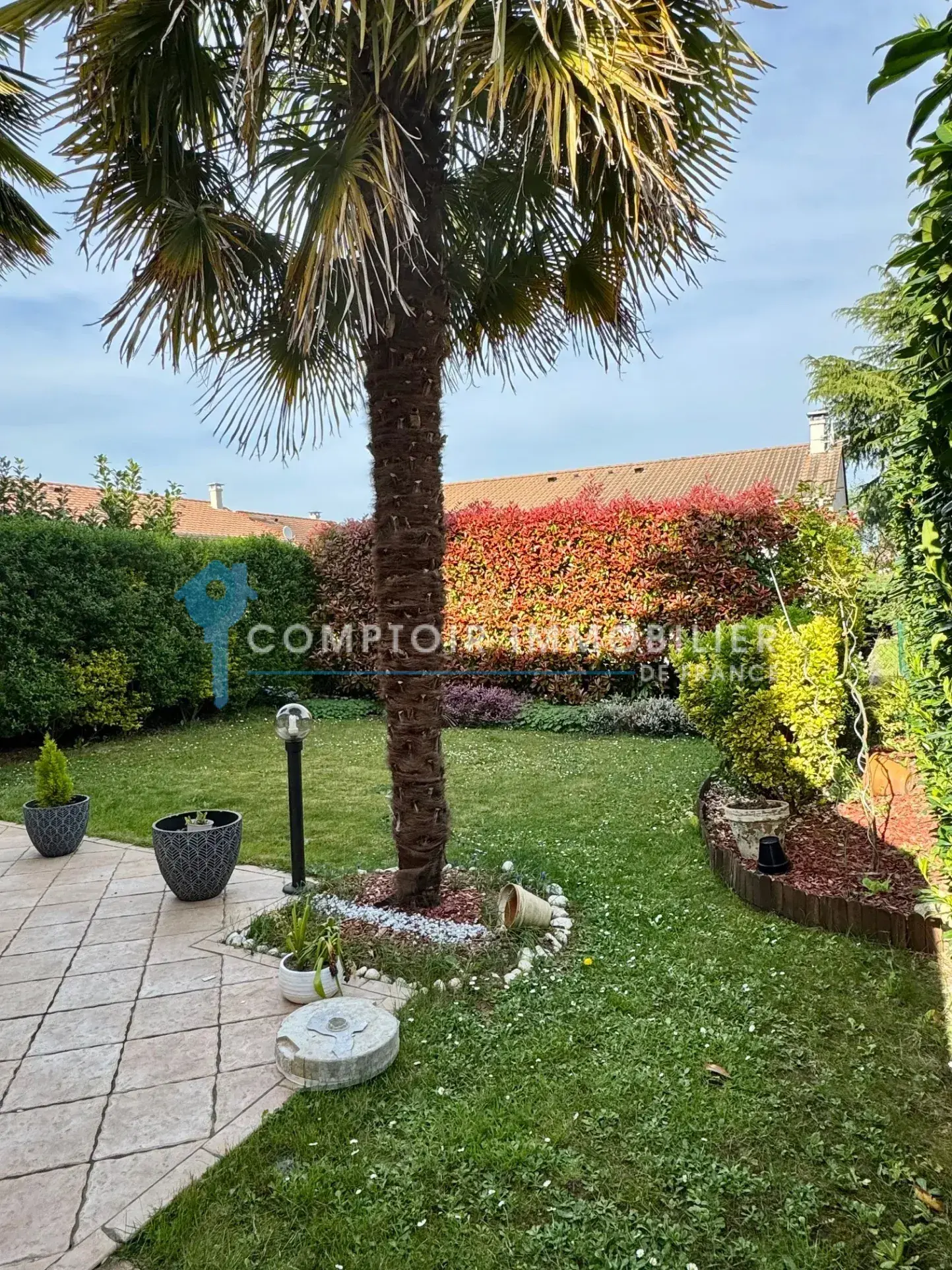 À vendre pavillon de 89 m² à Villabé, proche RER et écoles, jardin paysagé 