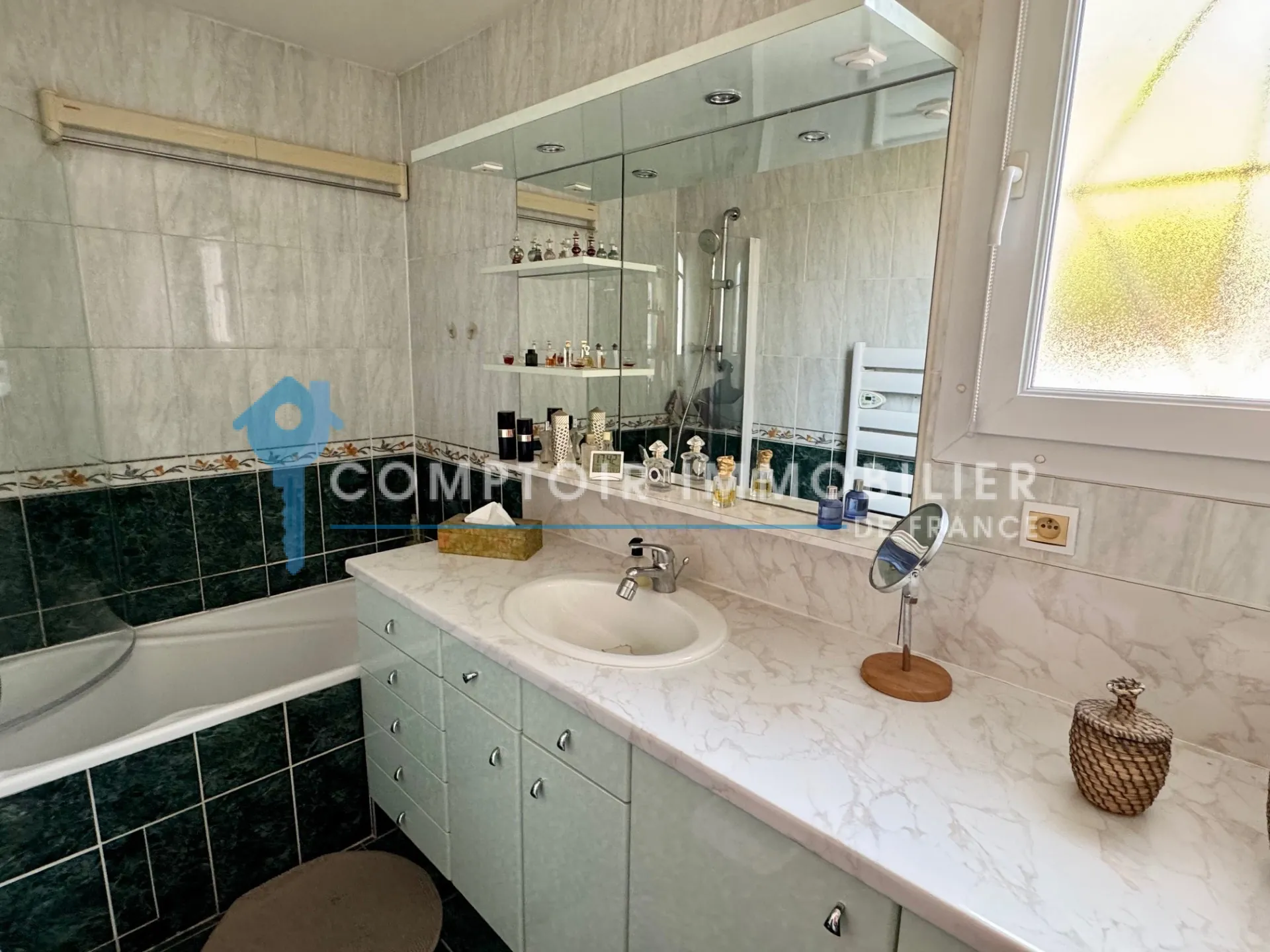 À vendre pavillon de 89 m² à Villabé, proche RER et écoles, jardin paysagé 