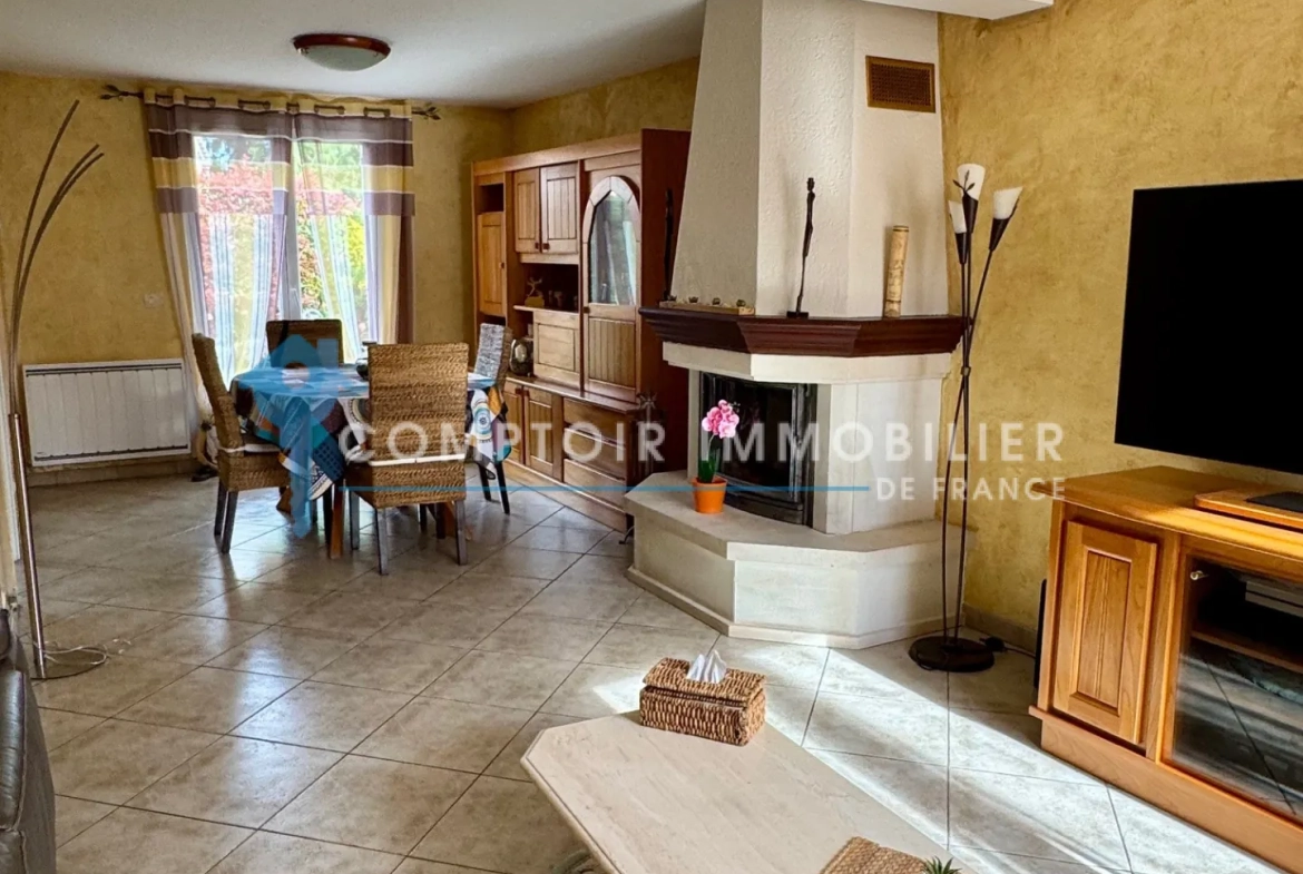À vendre pavillon de 89 m² à Villabé, proche RER et écoles, jardin paysagé 