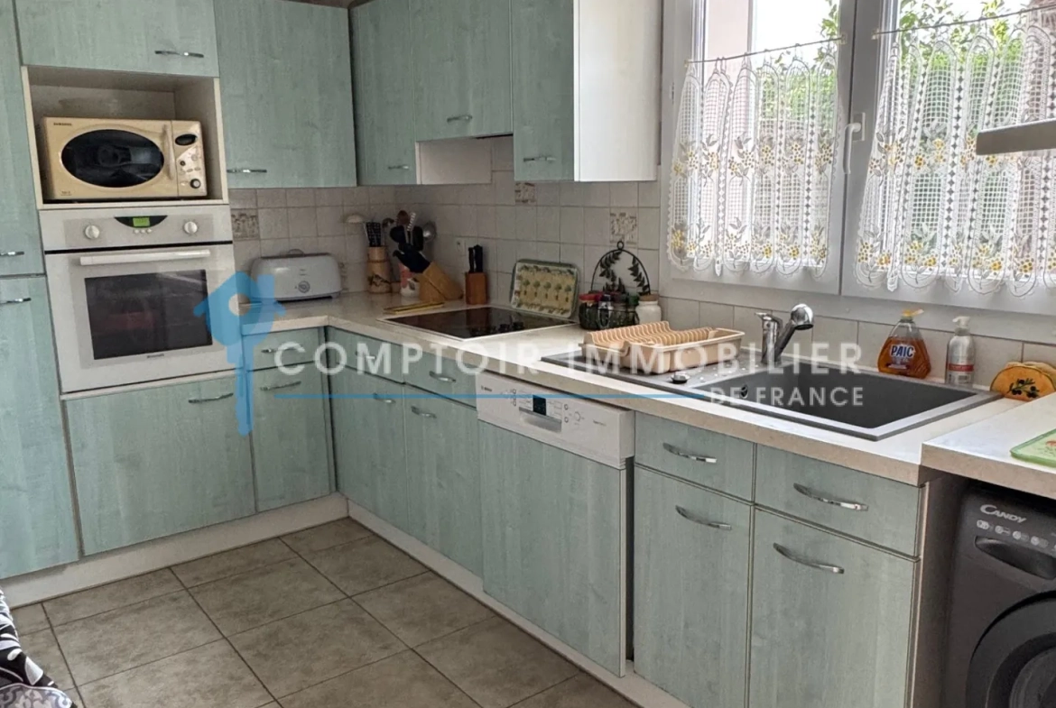 À vendre pavillon de 89 m² à Villabé, proche RER et écoles, jardin paysagé 