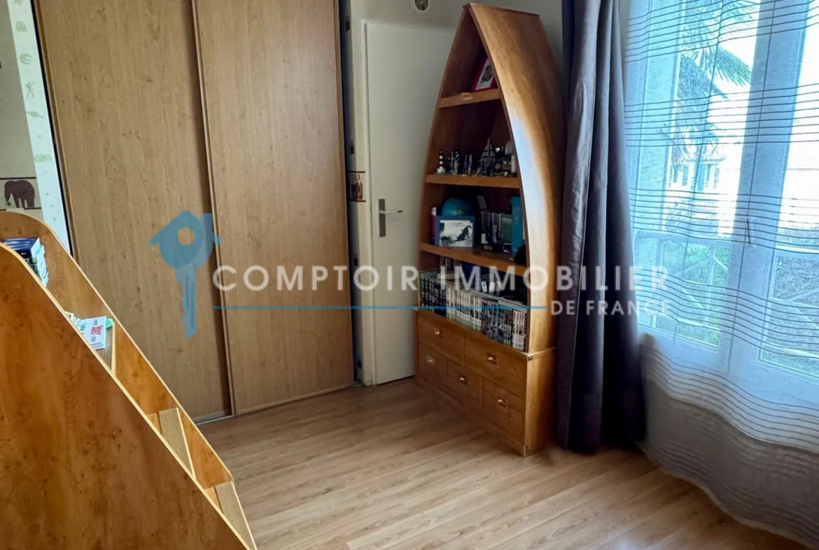 À vendre pavillon de 89 m² à Villabé, proche RER et écoles, jardin paysagé 