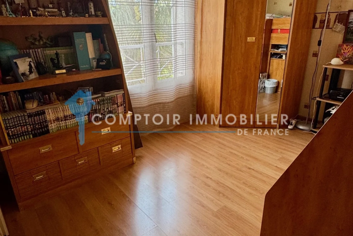 À vendre pavillon de 89 m² à Villabé, proche RER et écoles, jardin paysagé 