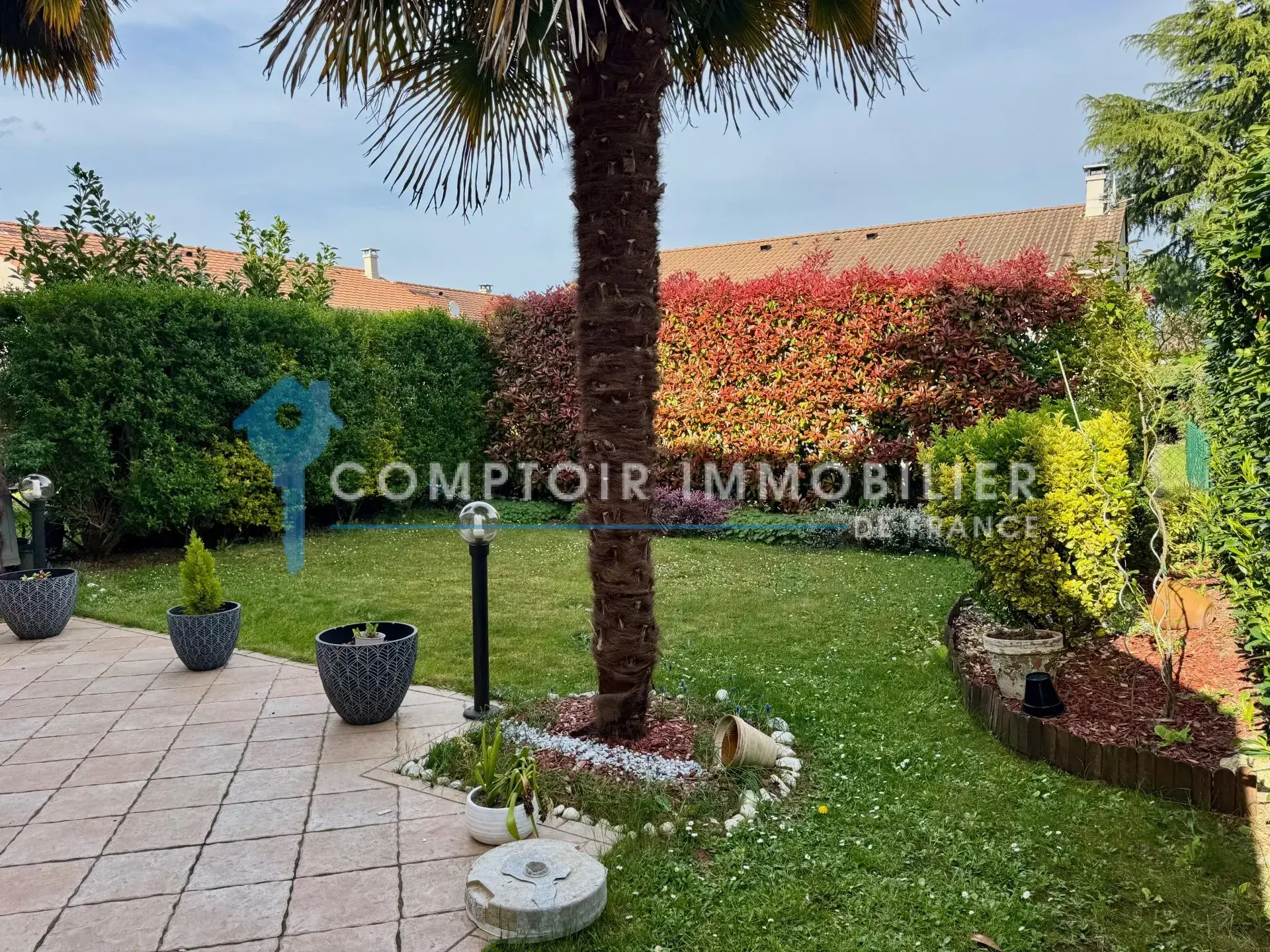 À vendre pavillon de 89 m² à Villabé, proche RER et écoles, jardin paysagé 