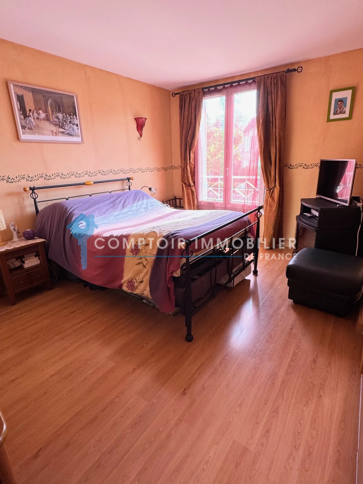 À vendre pavillon de 89 m² à Villabé, proche RER et écoles, jardin paysagé 