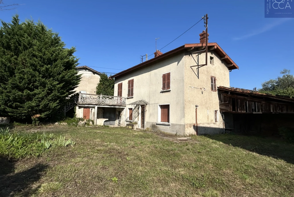 Maison à rénover de 155 m² avec terrain de 361 m² à Ternay – Potentiel élevé 