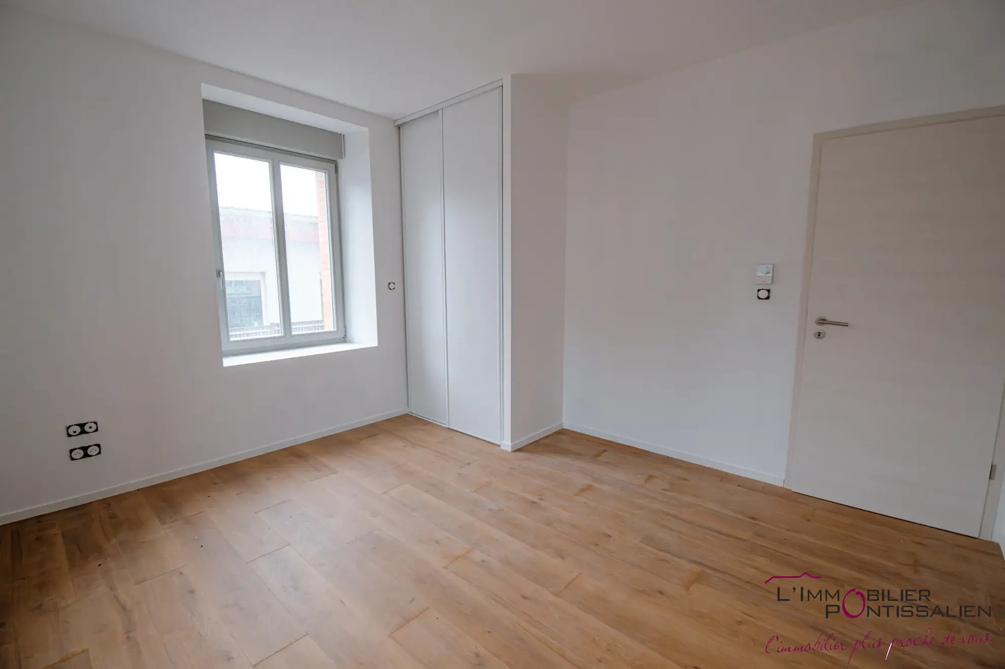 Appartement 2 pièces avec jardin et parking à La Cluse et Mijoux 