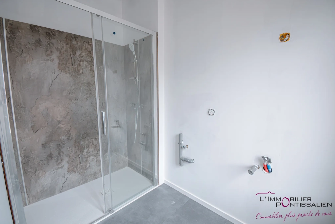 Appartement 2 pièces avec jardin et parking à La Cluse et Mijoux 