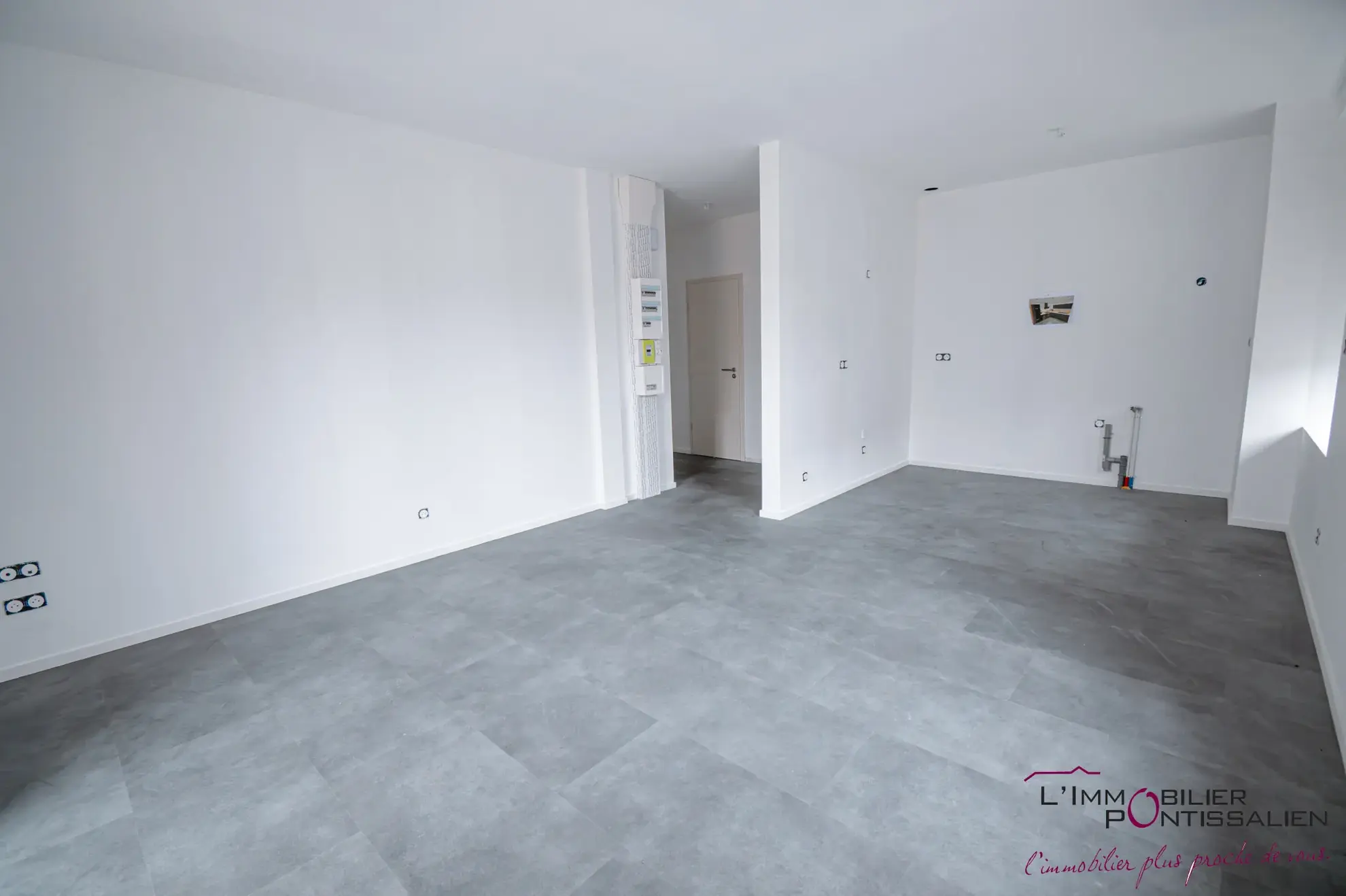 Appartement 2 pièces avec jardin et parking à La Cluse et Mijoux 