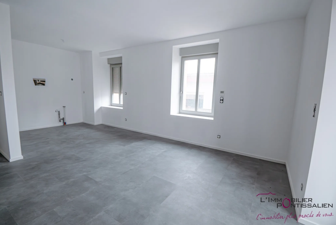 Appartement 2 pièces avec jardin et parking à La Cluse et Mijoux 