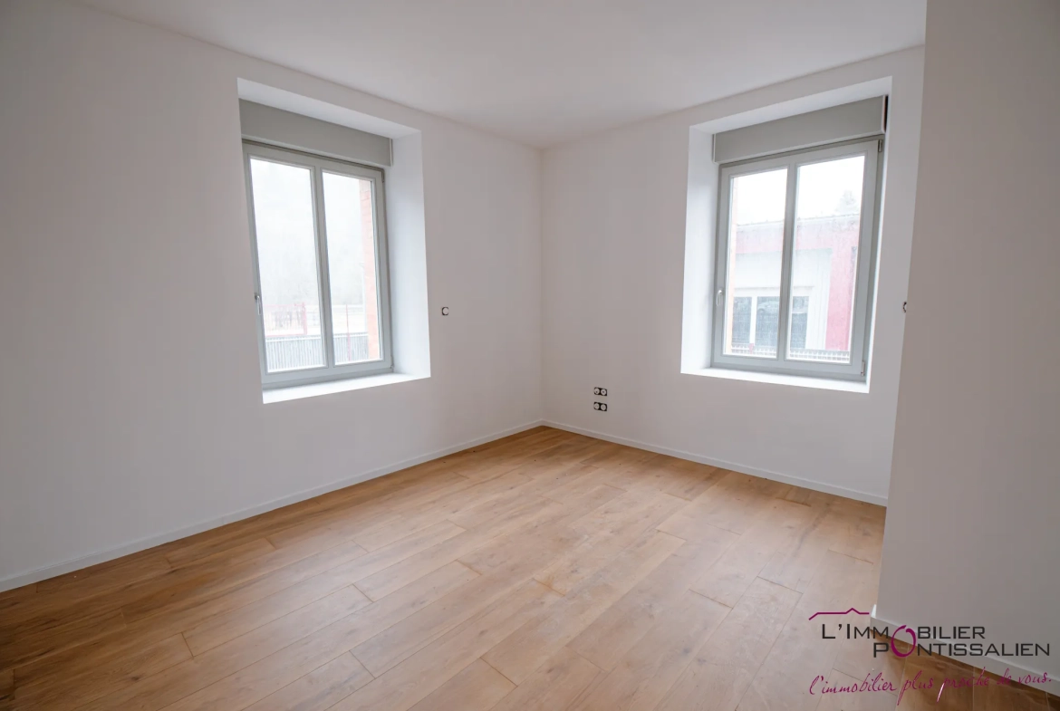 Appartement 2 pièces avec jardin et parking à La Cluse et Mijoux 