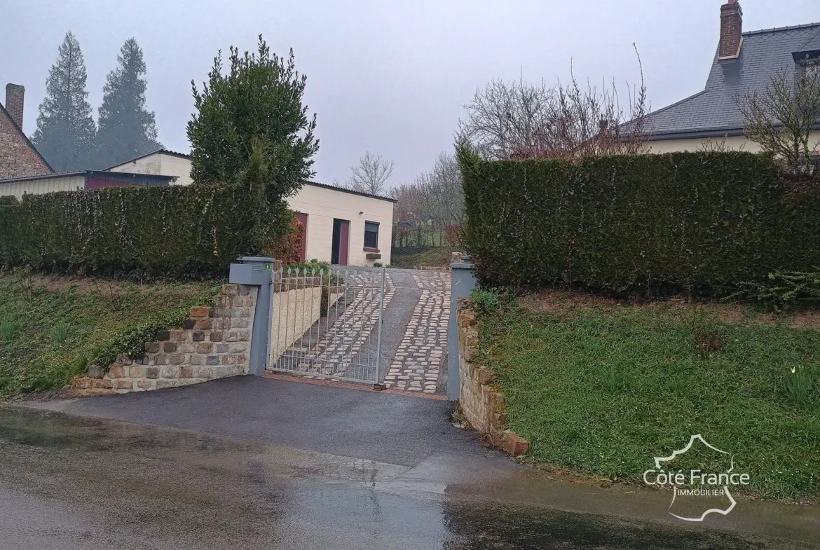 Maison individuelle avec terrain arboré et dépendances à Marfontaine, Aisne 