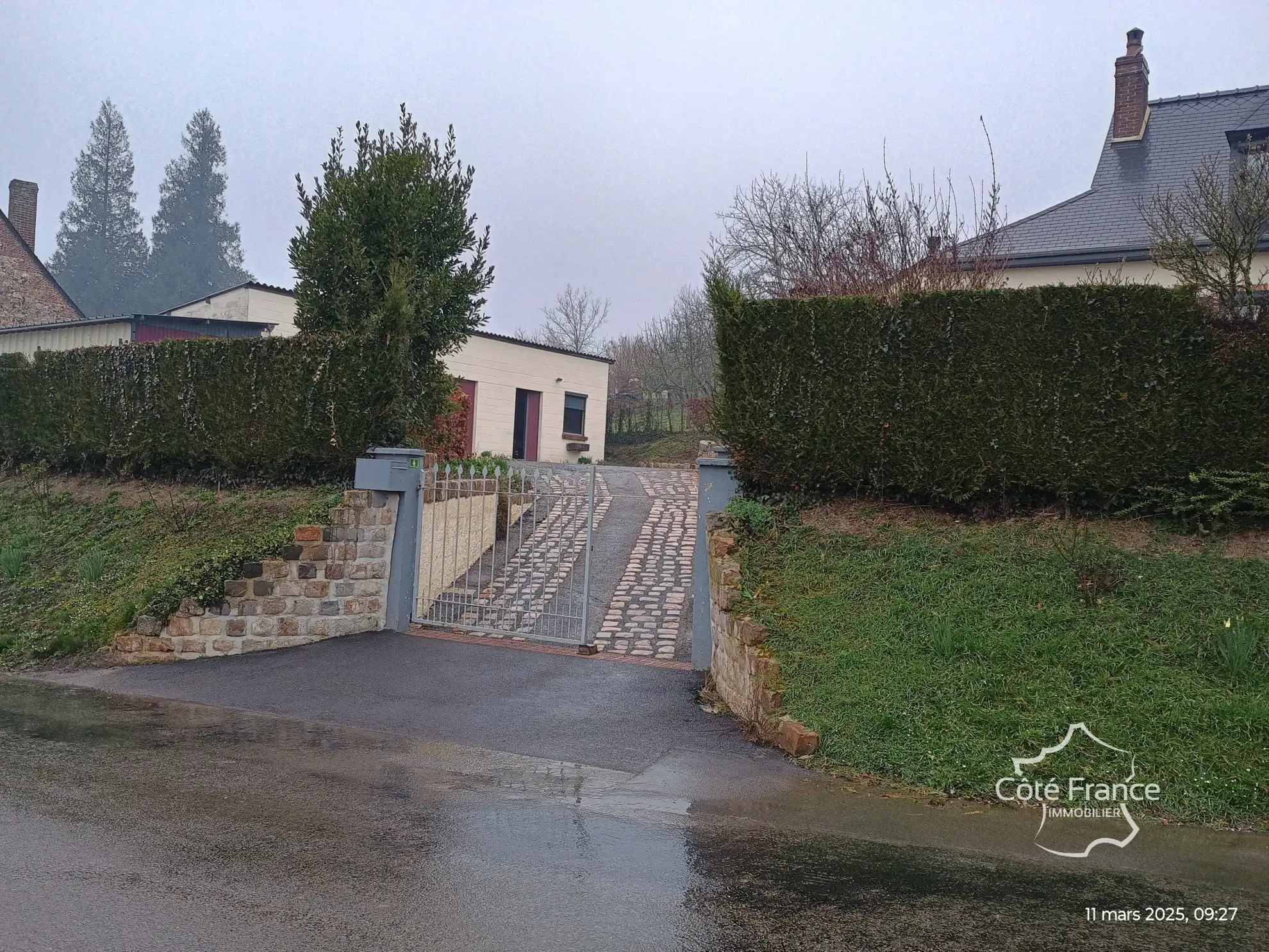 Maison individuelle avec terrain arboré et dépendances à Marfontaine, Aisne 