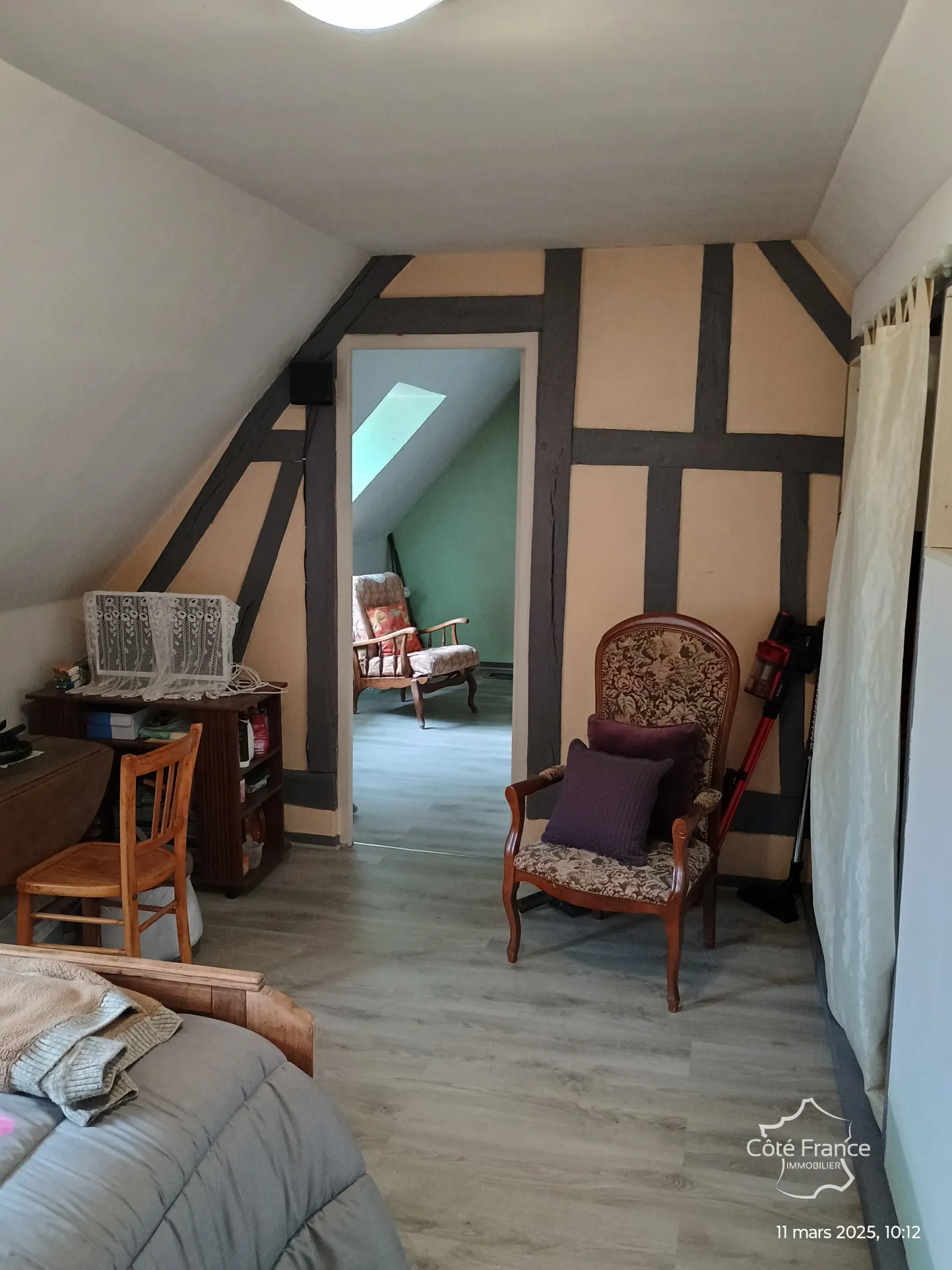 Maison individuelle avec terrain arboré et dépendances à Marfontaine, Aisne 