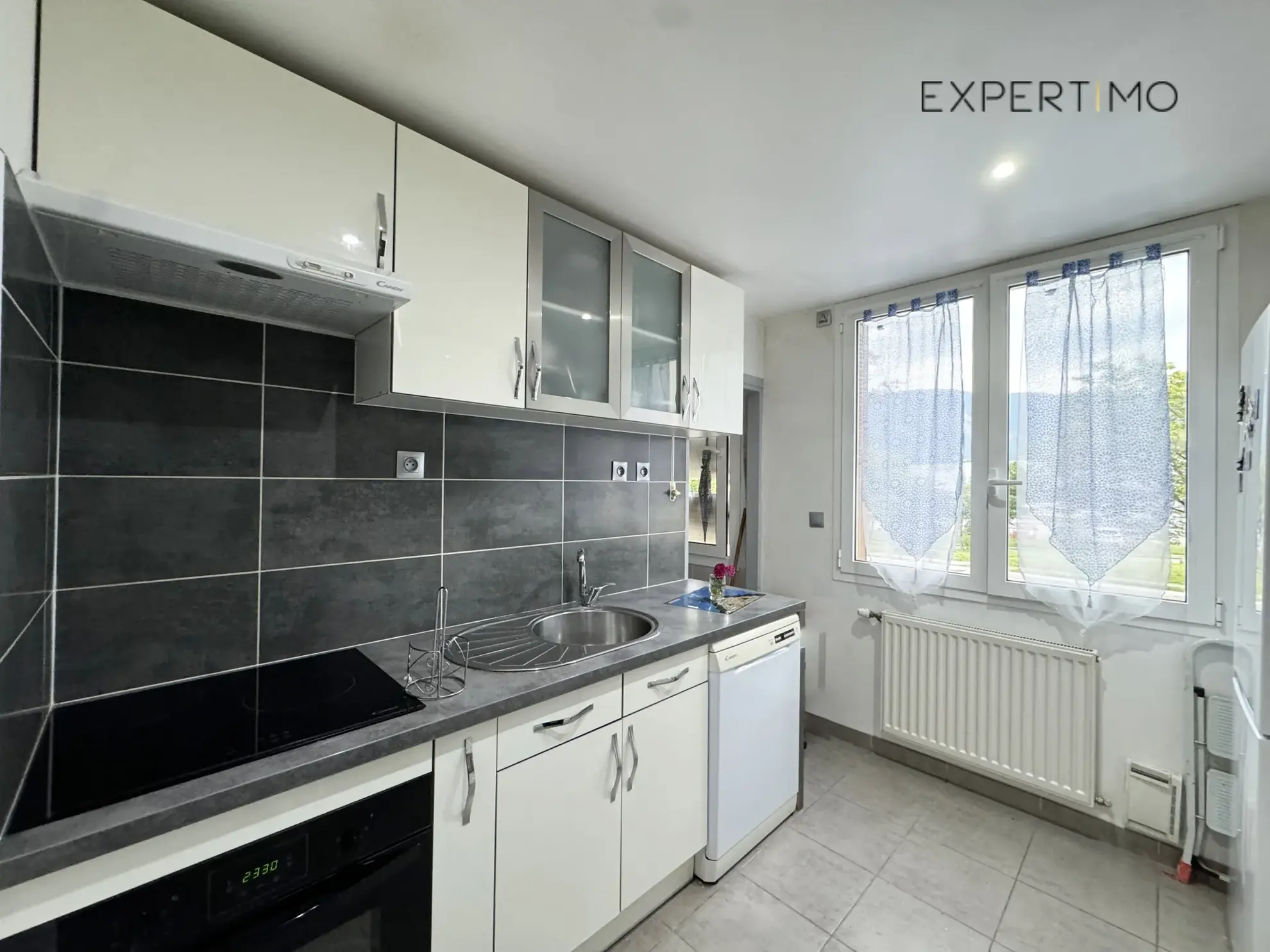 Appartement rénové de 65 m² à Saint Martin d'Hères avec balcon et garage en option 