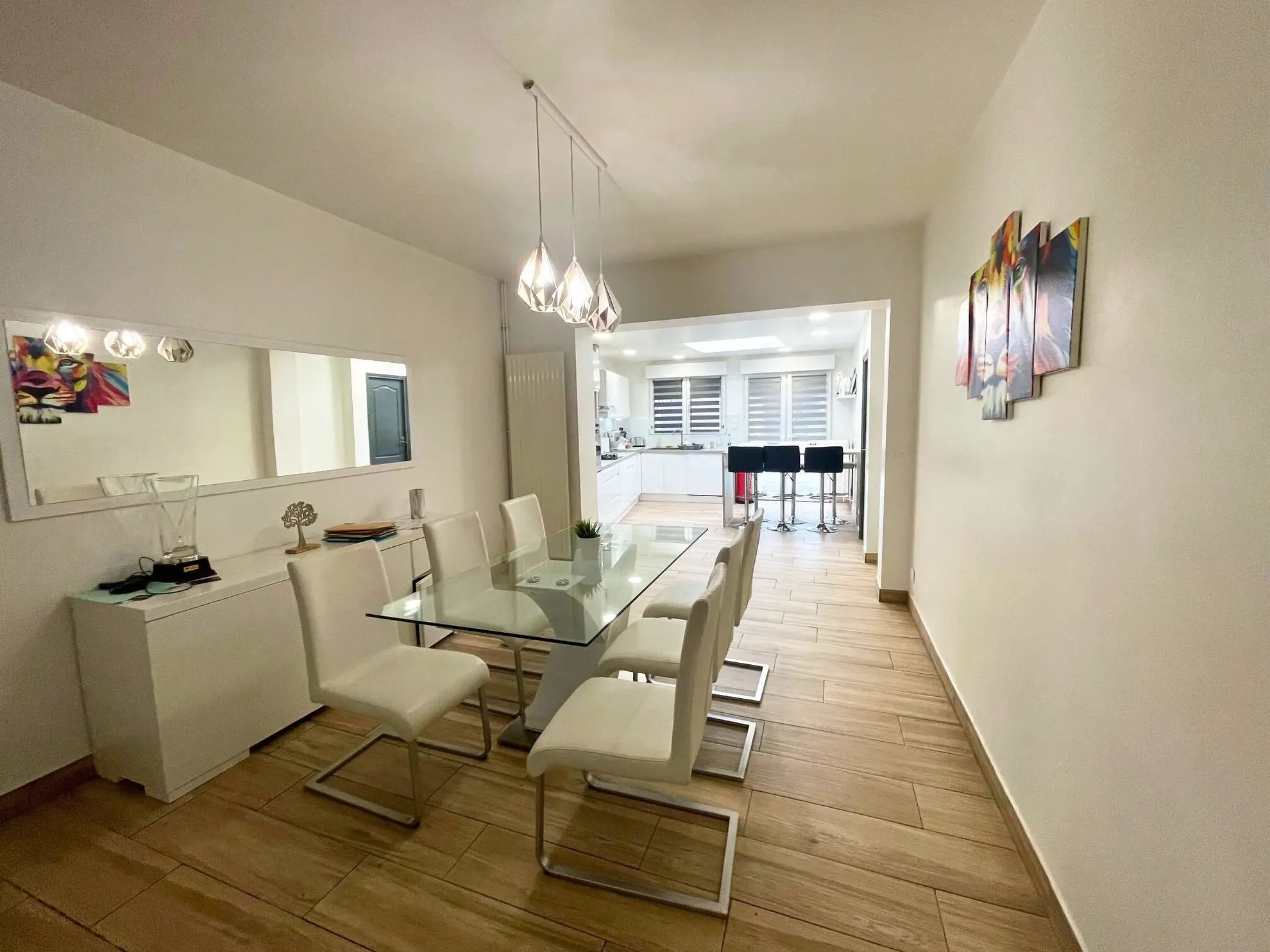 Maison 5 pièces à Roubaix avec jardin, garage et terrasse – secteur recherché 