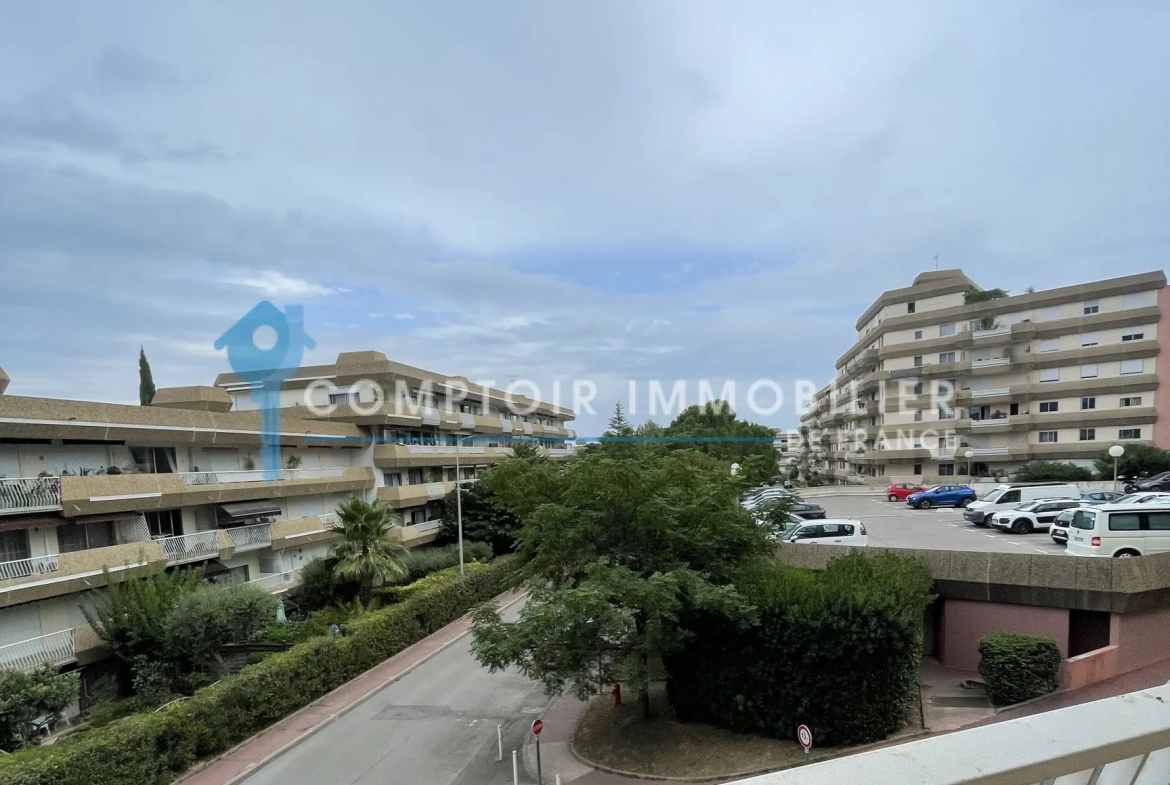 Appartements T2 à vendre à Montpellier dans résidence avec piscine et parking 