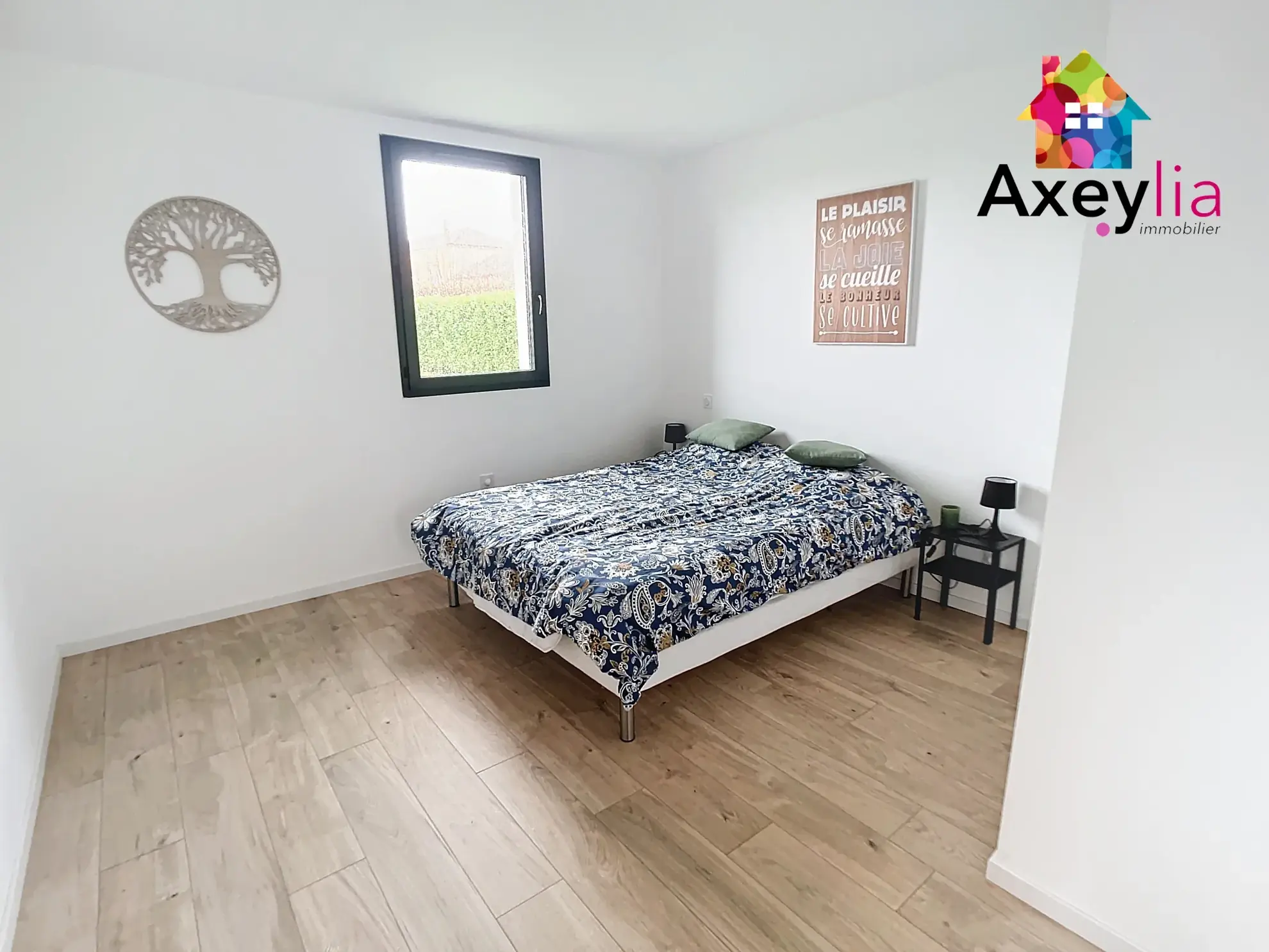 Maison neuve de 2024 avec piscine, 3 chambres, à Charlieu, secteur calme 