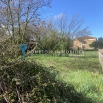 Terrain constructible de 550 m² à La Penne-sur-Huveaune, proche Marseille