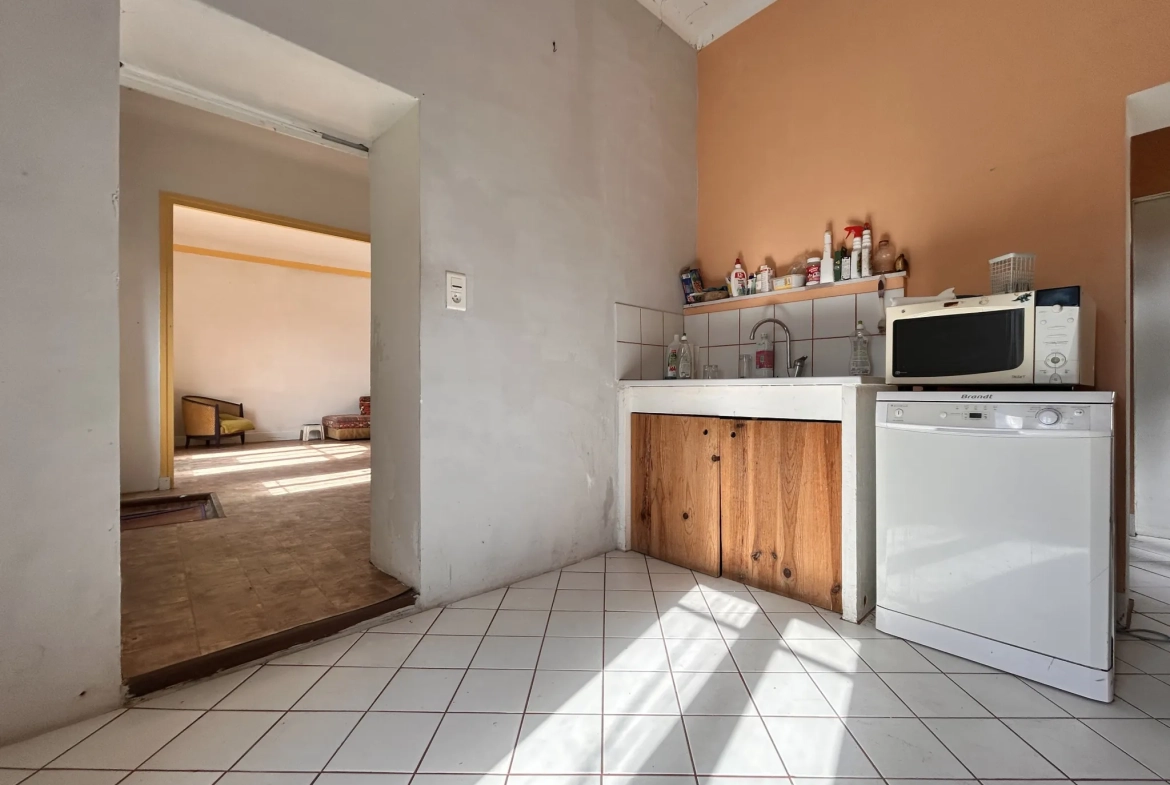 Maison à rénover de 88,77 m² à Pardines, proche d’Issoire, avec potentiel d’extension 