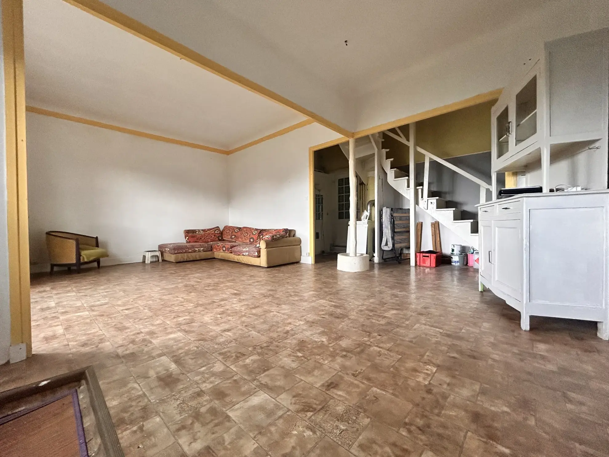 Maison à rénover de 88,77 m² à Pardines, proche d’Issoire, avec potentiel d’extension 