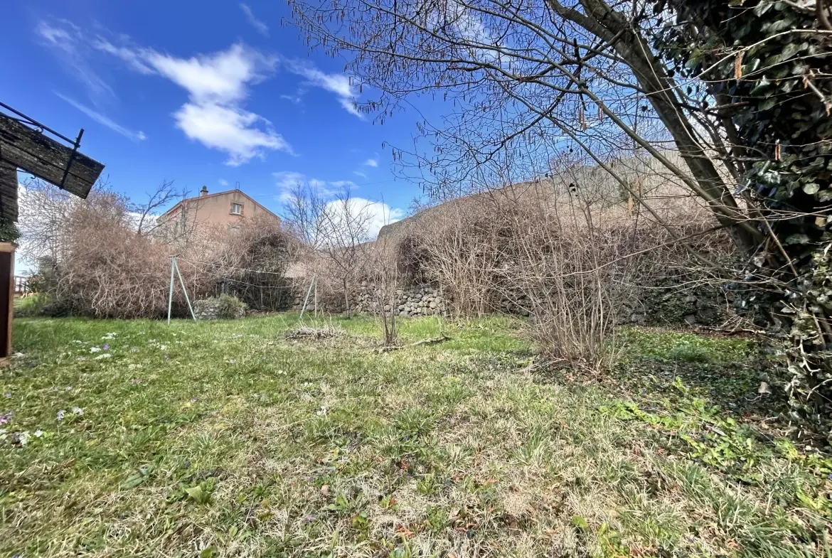 Maison à rénover de 88,77 m² à Pardines, proche d’Issoire, avec potentiel d’extension 