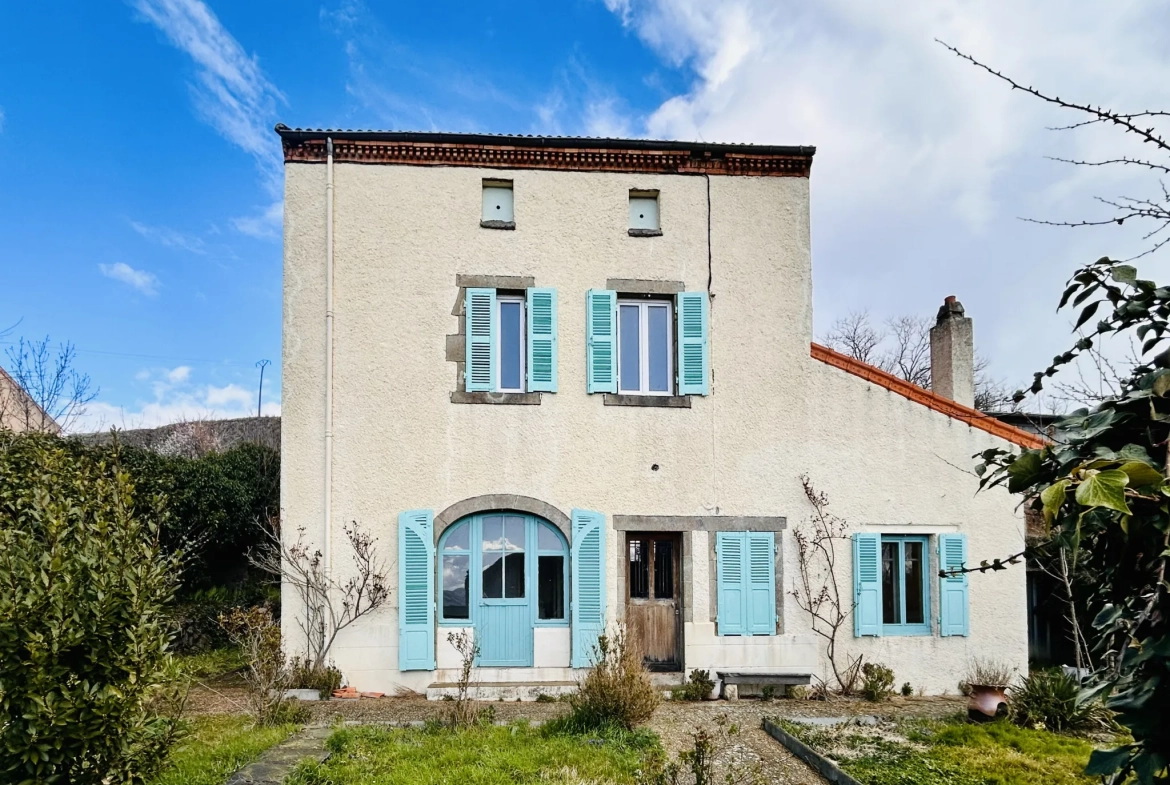 Maison à rénover de 88,77 m² à Pardines, proche d’Issoire, avec potentiel d’extension 