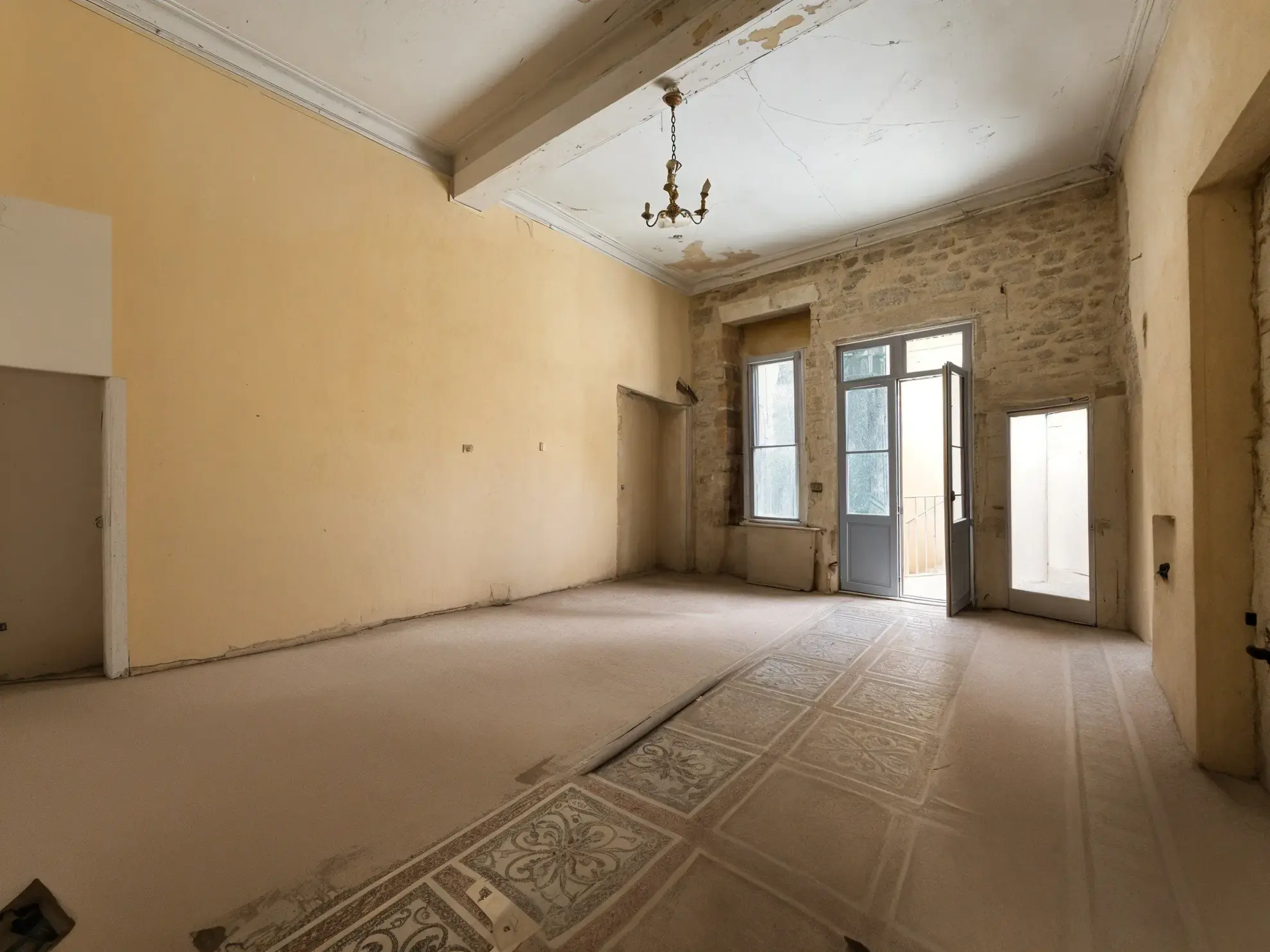 Duplex de charme de 150 m² à Sommières avec jardin et parking au cœur de l’hyper-centre 