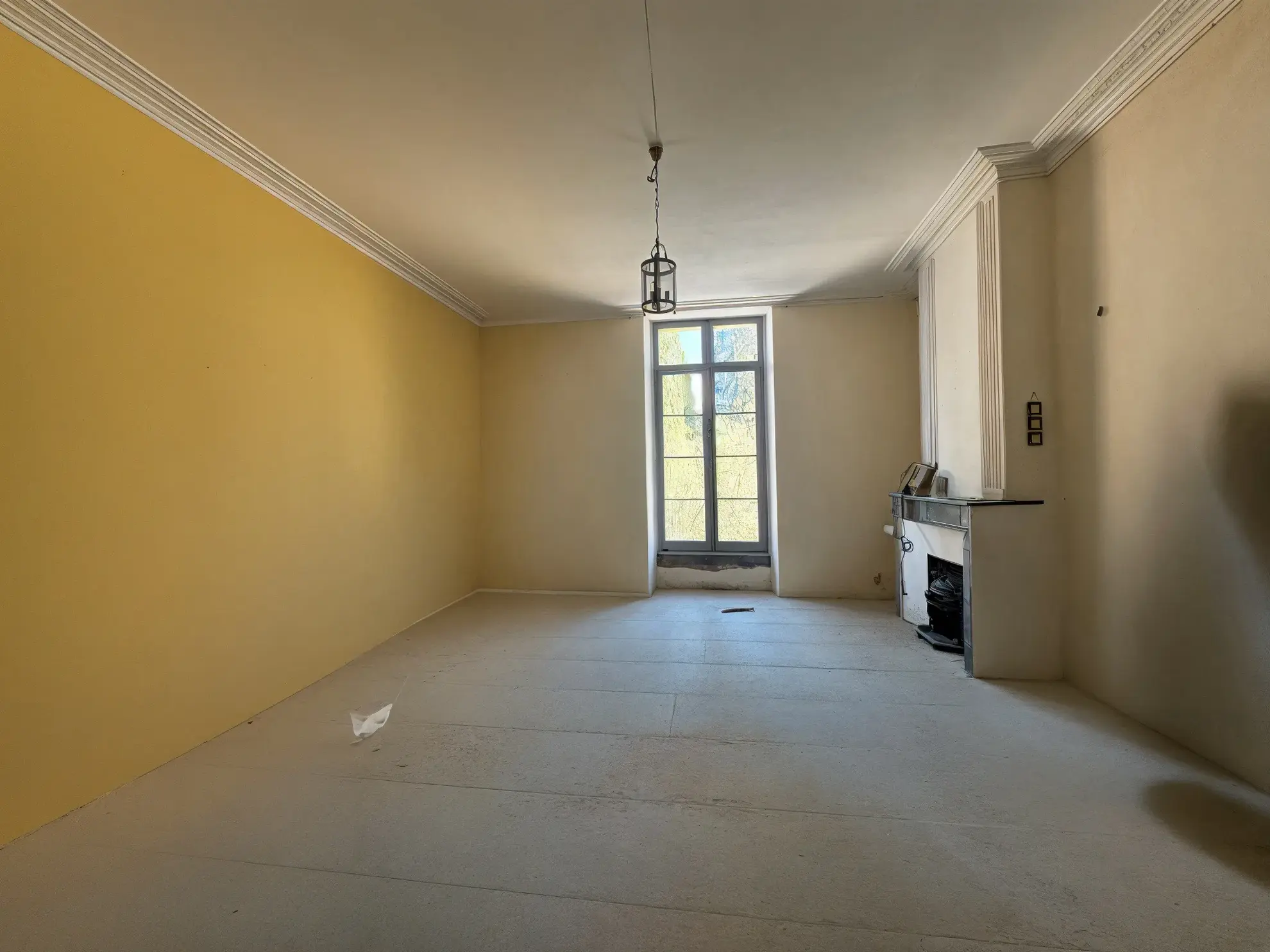 Duplex de charme de 150 m² à Sommières avec jardin et parking au cœur de l’hyper-centre 