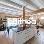 Charentaise rénovée de 117 m² avec 3 chambres, jardin et garage à Annepont